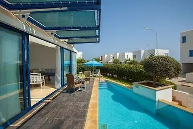 דירה Nausicaa פרוטאראס